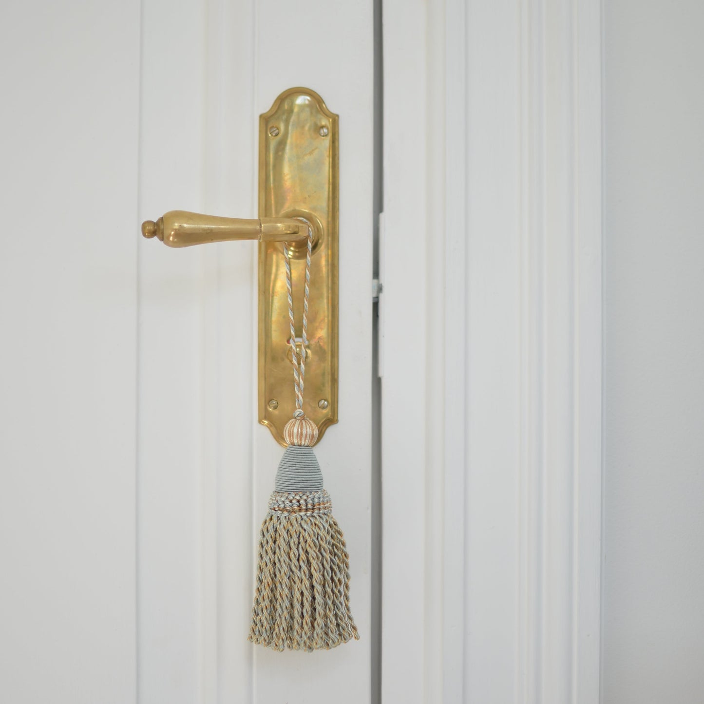 Tassel large light blue & gold