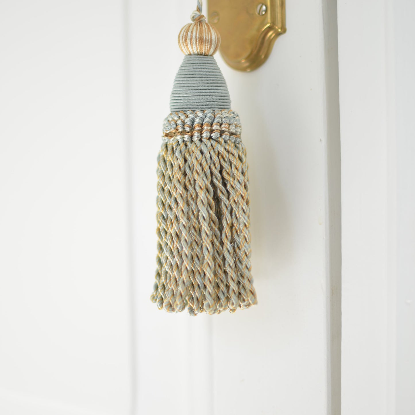 Tassel large light blue & gold