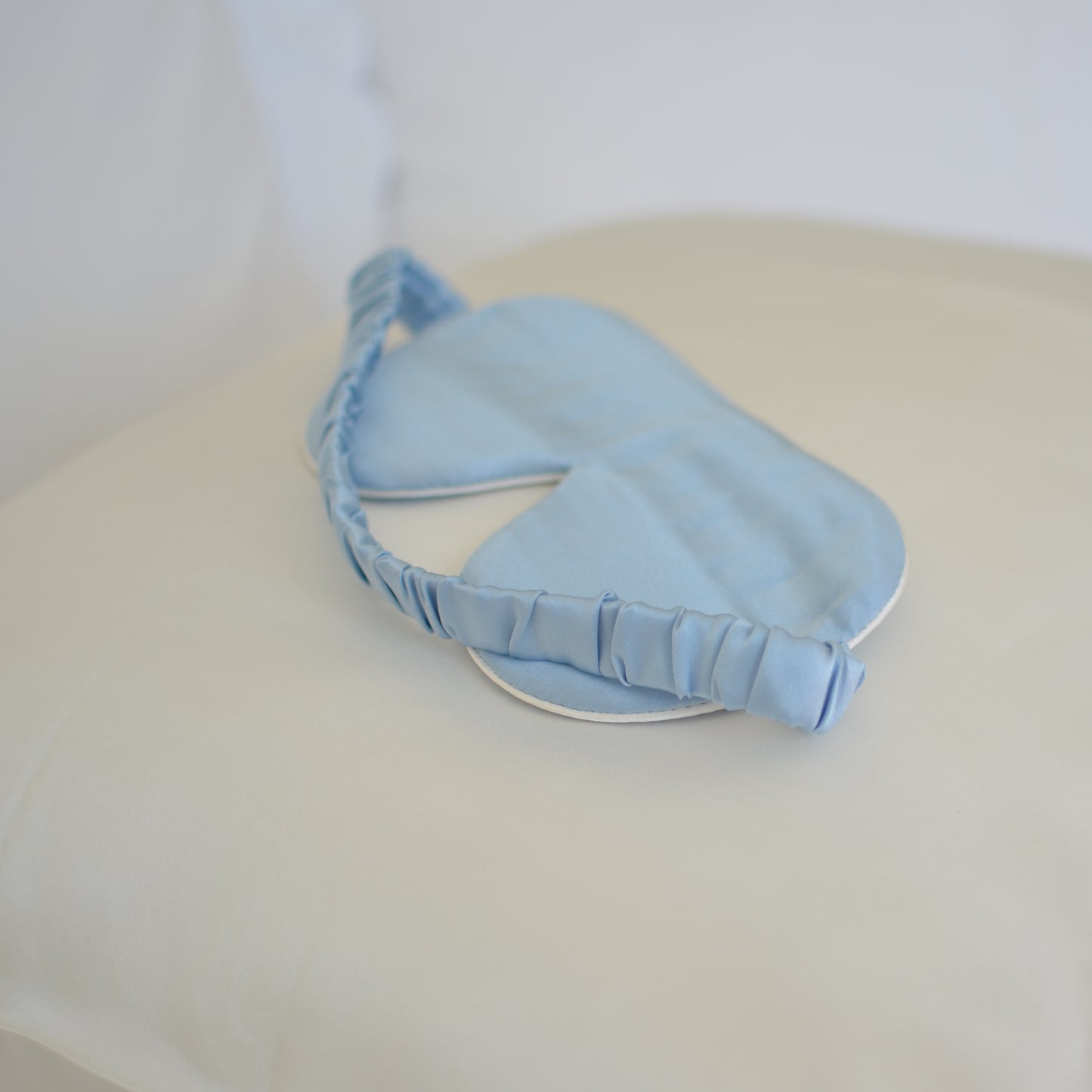 Silk sleep mask baby blue with white trim