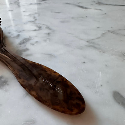 Loyal hairbrush compact