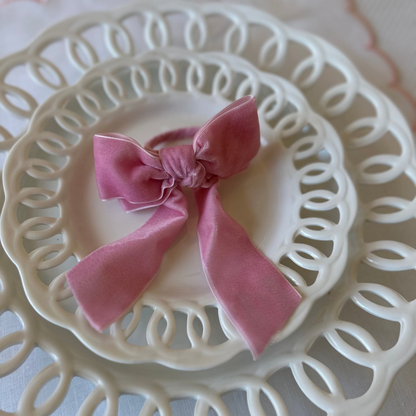 Pink bow napkin ring